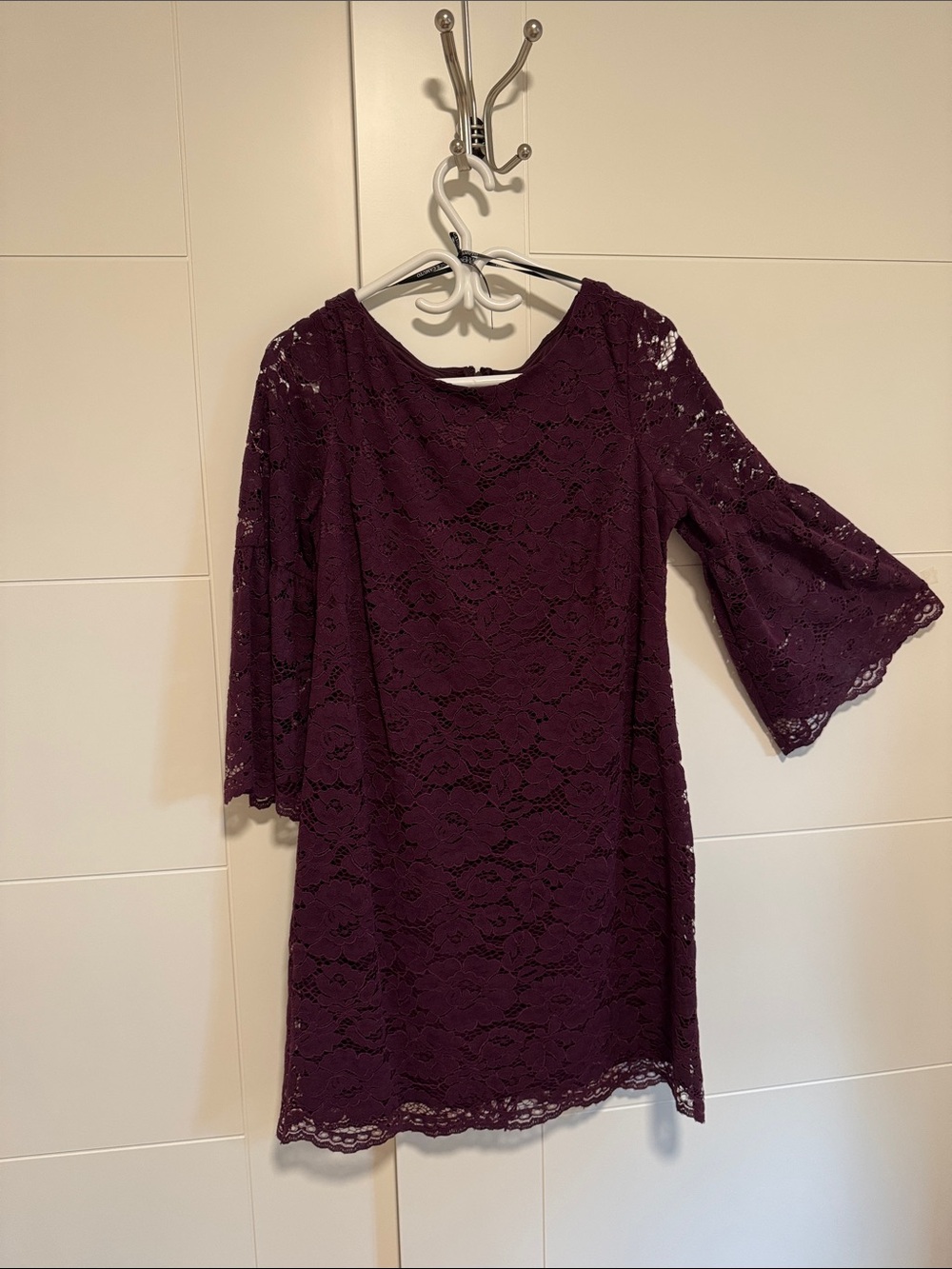 Vince Camuto Plum Lace Bell-Sleeve Shift Dress